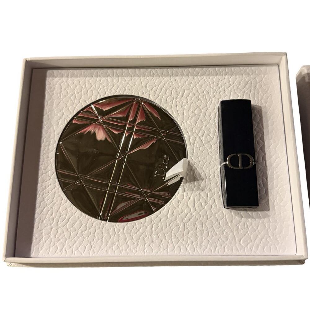 NWT Dior VIP Limited Edition Compact Mirror and Mimi Lipstick Set. - Picture 3 of 5